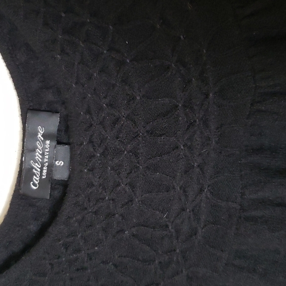 Lord and Taylor Cashmere sweater, black, loose crew neck, women's size small - Picture 6 of 8